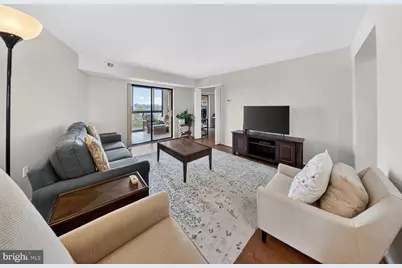 15115 Interlachen Drive #3-812, Silver Spring, MD 20906 - Photo 9