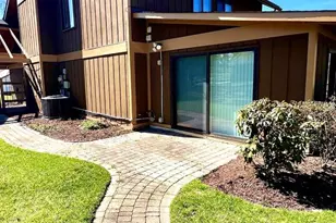 10748 Wayridge Dr, Gaithersburg, MD 20886 - Photo 1