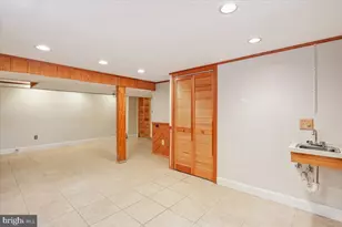 1004 Debeck Dr, Rockville, MD 20851 - Photo 29