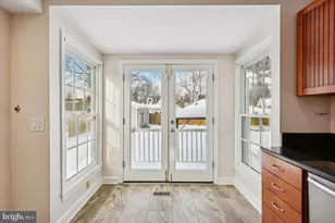 1004 Debeck Dr, Rockville, MD 20851 - Photo 15