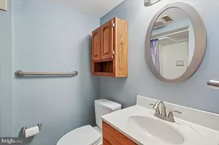 1004 Debeck Dr, Rockville, MD 20851 - Photo 27