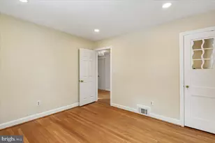 1004 Debeck Dr, Rockville, MD 20851 - Photo 23