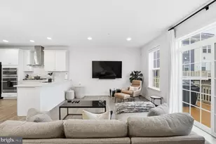 10237 Travilah Grove Cir, Rockville, MD 20850 - Photo 9