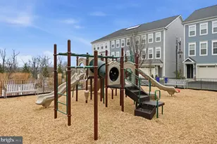 10237 Travilah Grove Cir, Rockville, MD 20850 - Photo 27