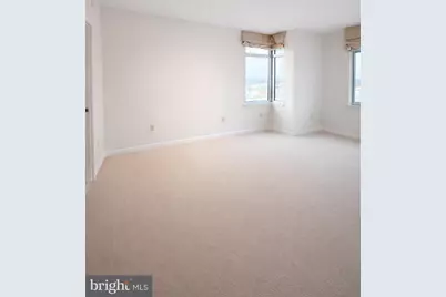 5750 Bou Avenue #812, Rockville, MD 20852 - Photo 3