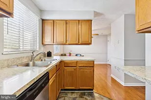 10840 Sir Barton Cir, Damascus, MD 20872 - Photo 13