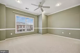 304 Summer Garden Way, Rockville, MD 20850 - Photo 33