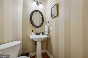 304 Summer Garden Way, Rockville, MD 20850 - Photo 23