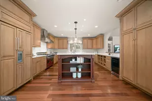 6801 Newbold Dr, Bethesda, MD 20817 - Photo 9