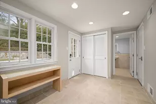 6801 Newbold Dr, Bethesda, MD 20817 - Photo 17