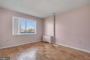 7400 Lakeview Dr, Bethesda, MD 20817 - Photo 21