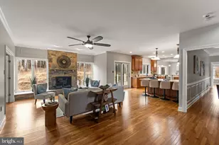 16001 Amina Dr, Burtonsville, MD 20866 - Photo 15