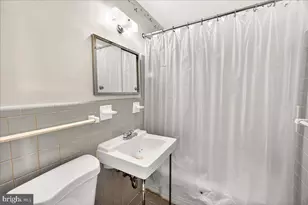 10201 Grosvenor Pl, Rockville, MD 20852 - Photo 15