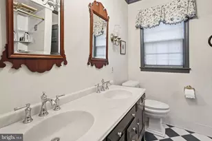 11610 Beall Mountain Rd, Potomac, MD 20854 - Photo 13