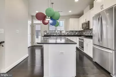 8060 Red Hook Street, Rockville, MD 20855 - Photo 3