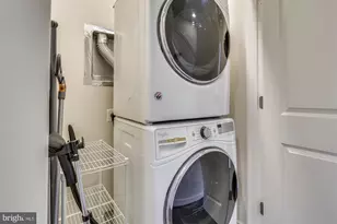 8060 Red Hook St, Rockville, MD 20855 - Photo 33