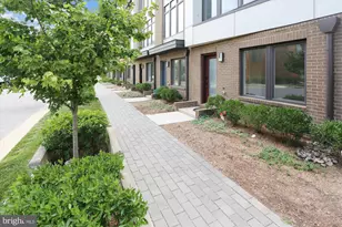 8060 Red Hook St, Rockville, MD 20855 - Photo 51