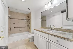 7111 Woodmont Ave, Bethesda, MD 20815 - Photo 17