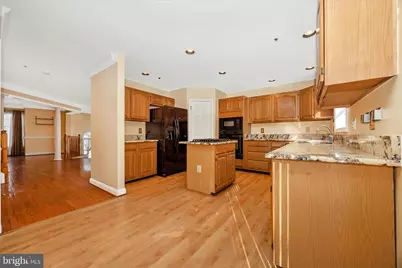 10134 Sterling Terrace, Rockville, MD 20850 - Photo 15