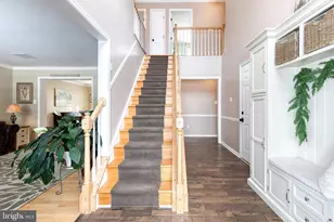 18425 Snowberry Way, Olney, MD 20832 - Photo 3