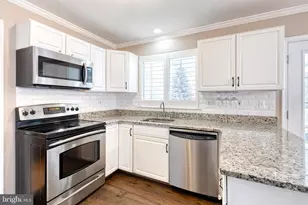 18425 Snowberry Way, Olney, MD 20832 - Photo 9