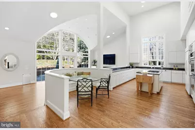 10033 Chartwell Manor, Potomac, MD 20854 - Photo 5