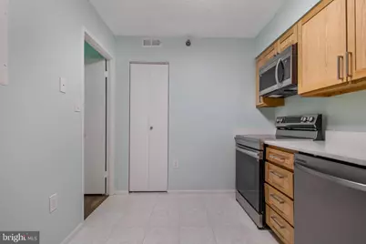 15115 Interlachen Drive #3-1020, Silver Spring, MD 20906 - Photo 15