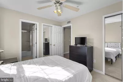 909 Hillside Lake Terrace #508, Gaithersburg, MD 20878 - Photo 17