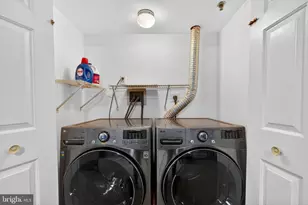 13524 Hayworth Dr, Potomac, MD 20854 - Photo 31