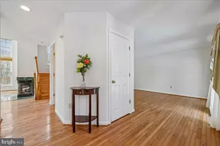 11102 Sceptre Ridge Terrace, Germantown, MD 20876 - Photo 9