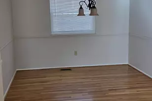 10129 Peanut Mill Dr, Gaithersburg, MD 20882 - Photo 5