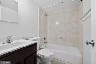 7 Pickering Ct, Germantown, MD 20874 - Photo 19