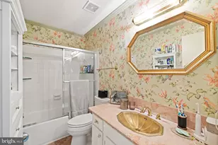 7526 Coddle Harbor Ln, Potomac, MD 20854 - Photo 15