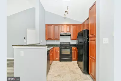 9907 Boysenberry Way #110-42, Gaithersburg, MD 20879 - Photo 11
