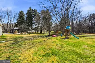 5700 Lake Christopher Dr, Rockville, MD 20855 - Photo 45