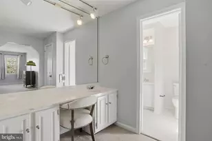 5700 Lake Christopher Dr, Rockville, MD 20855 - Photo 29