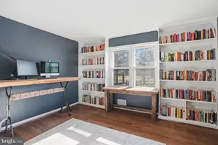 5700 Lake Christopher Dr, Rockville, MD 20855 - Photo 19