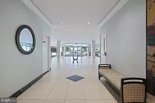 10401 Grosvenor Pl, Rockville, MD 20852 - Photo 7