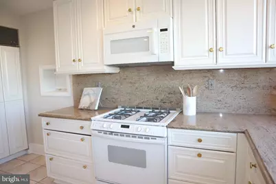 10401 Grosvenor Place #1704, Rockville, MD 20852 - Photo 29