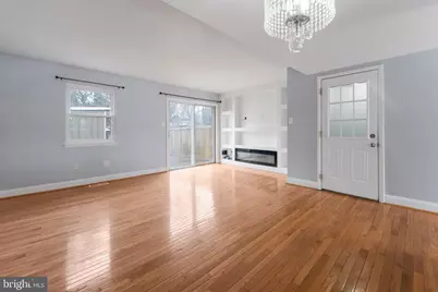 17610 Larchmont Terrace, Gaithersburg, MD 20877 - Photo 3