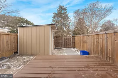 17610 Larchmont Terrace, Gaithersburg, MD 20877 - Photo 27