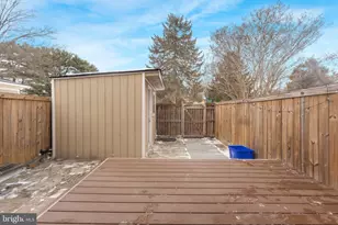 17610 Larchmont Terrace, Gaithersburg, MD 20877 - Photo 27