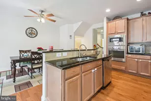 124 Liriope Place, Gaithersburg, MD 20878 - Photo 9