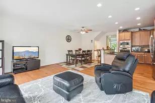 124 Liriope Place, Gaithersburg, MD 20878 - Photo 5