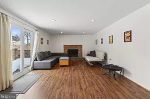 13832 Dowlais Dr, Rockville, MD 20853 - Photo 33