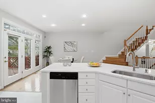 10515 Sunny Brooke Ln, Potomac, MD 20854 - Photo 15