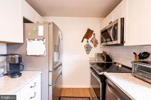 18033 Wagonwheel Ct, Olney, MD 20832 - Photo 9