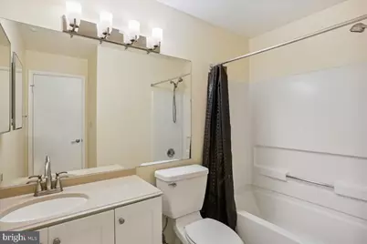 18401 Guildberry Drive #104, Gaithersburg, MD 20879 - Photo 7