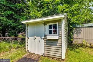 4715 Oxbow Rd, Rockville, MD 20852 - Photo 35