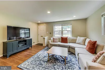 4715 Oxbow Road, Rockville, MD 20852 - Photo 3